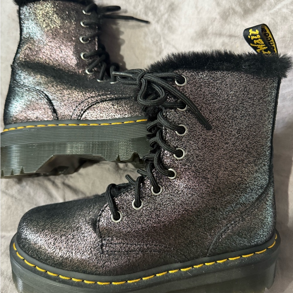 Dr. Martens Docs Jadon FL Fur Lined Black Silver Distress.
